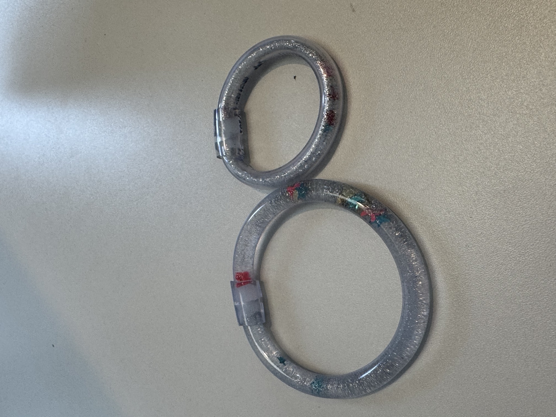 DIY tube bracelet with glitter