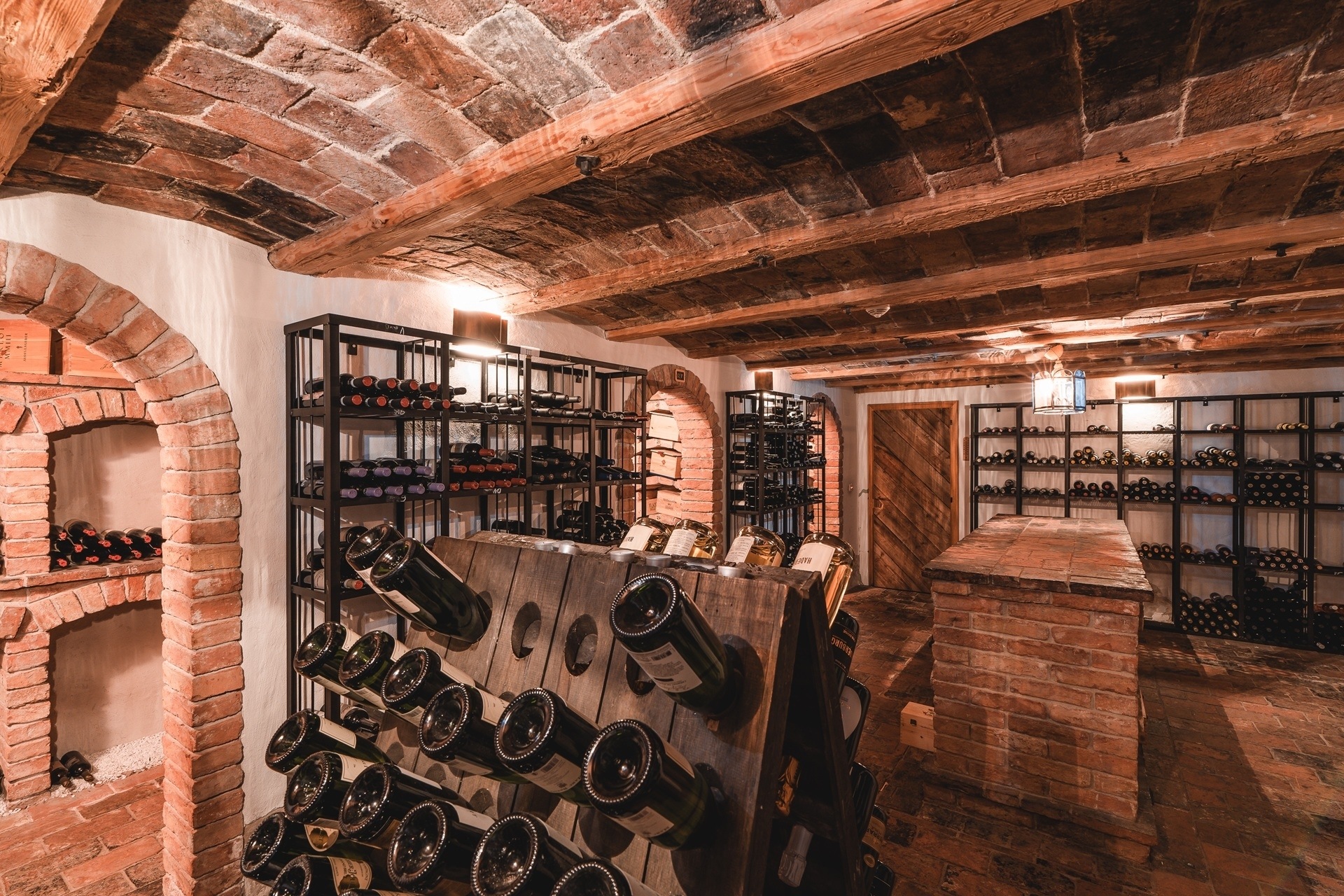 Wine tasting with host Hannes 