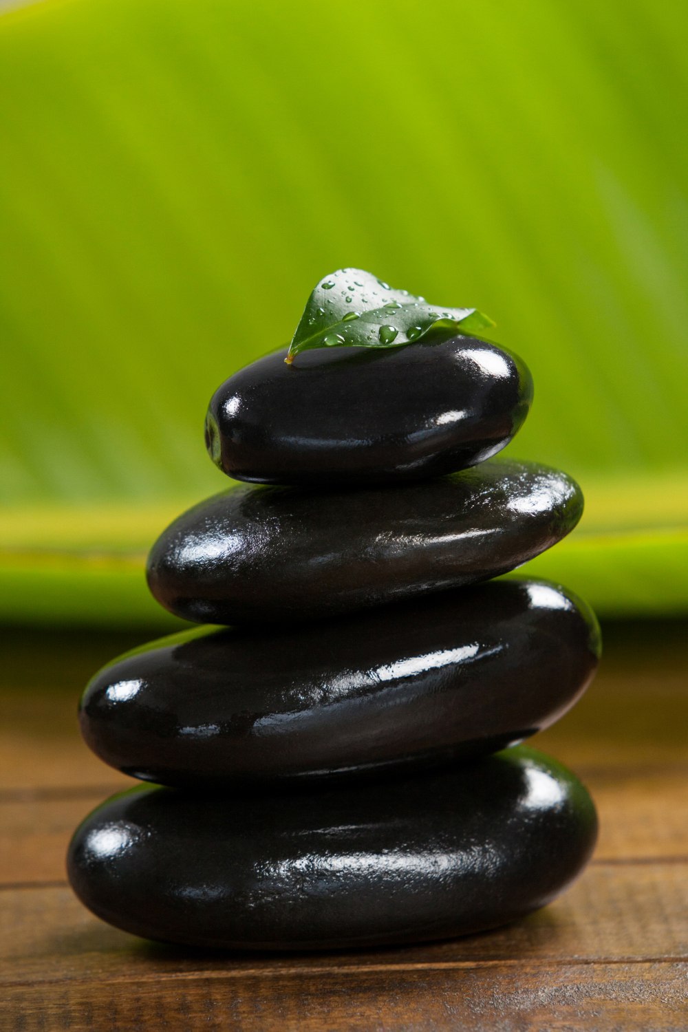 Detox massage with hot stones and oil