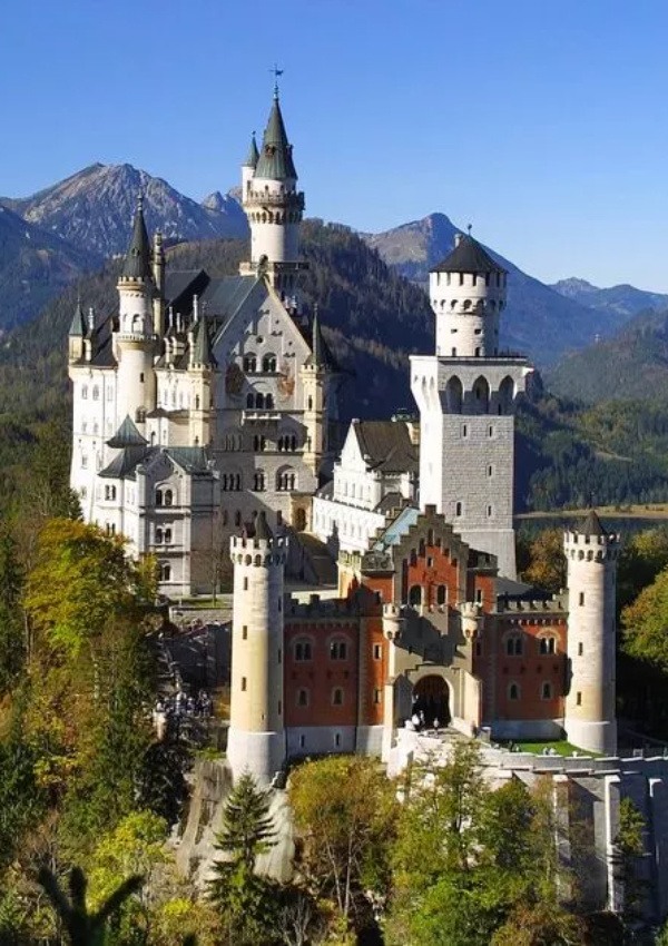 Castle Neuschwanstein.