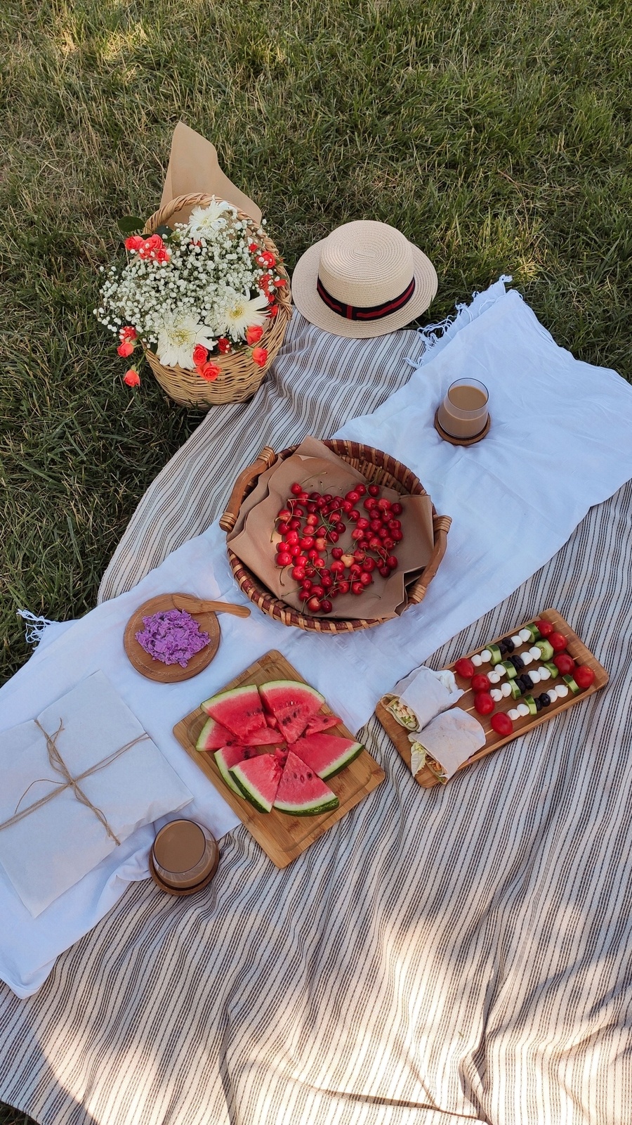 Picknick im Romantikgarten für 2 - Genuss unter freiem Himmel