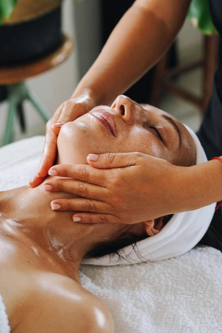 Facial treatment - Sea Depth