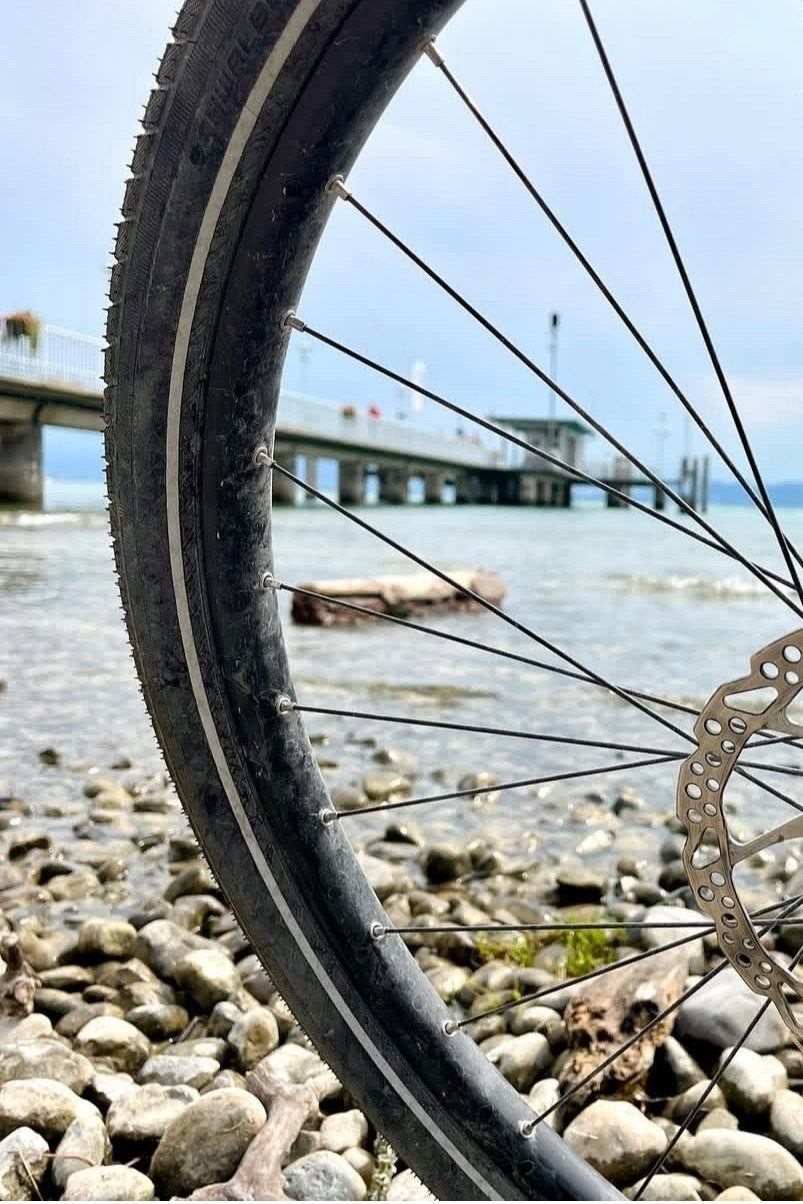 Panorama cycle tour on Lake Constance