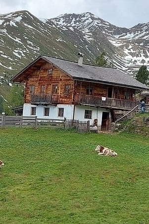 Hike | Kaser hut*