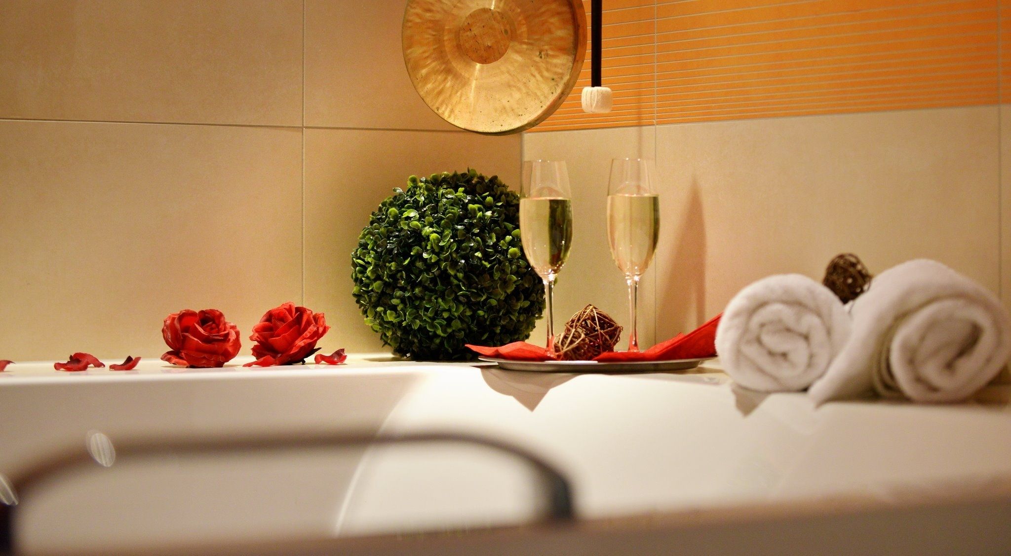 Sparkling welcome:
Bottle of sparkling wine in the room