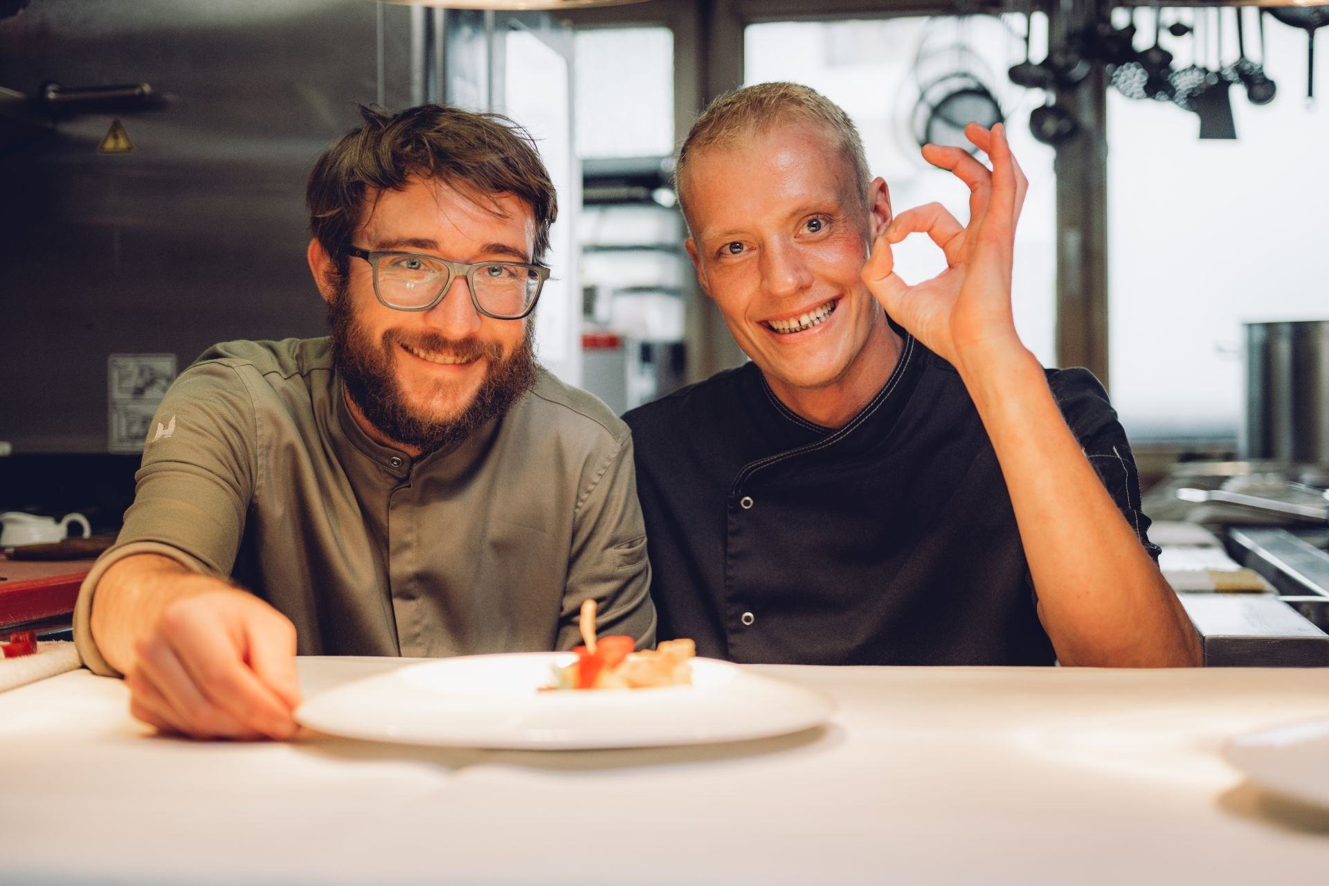 A look behind the scenes - kitchen experience on Sunday 👨‍🍳🥂