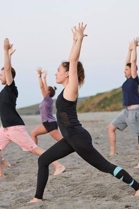 Wein-Yoga