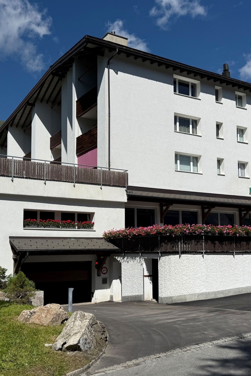Book your next stay - Holiday apartment La Riva 401