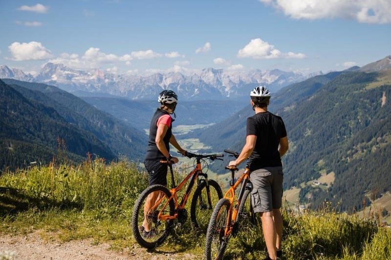Mountainbike Tour & Kneippwanderung in Taisten (ab 12 Jahren)