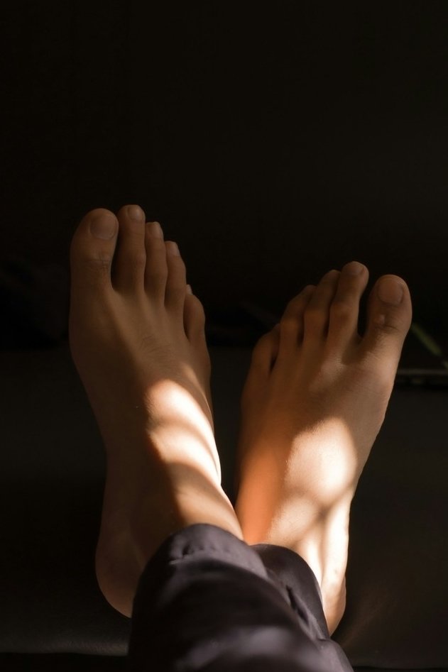 Kosmetische Nagelpflege für Männerfüsse