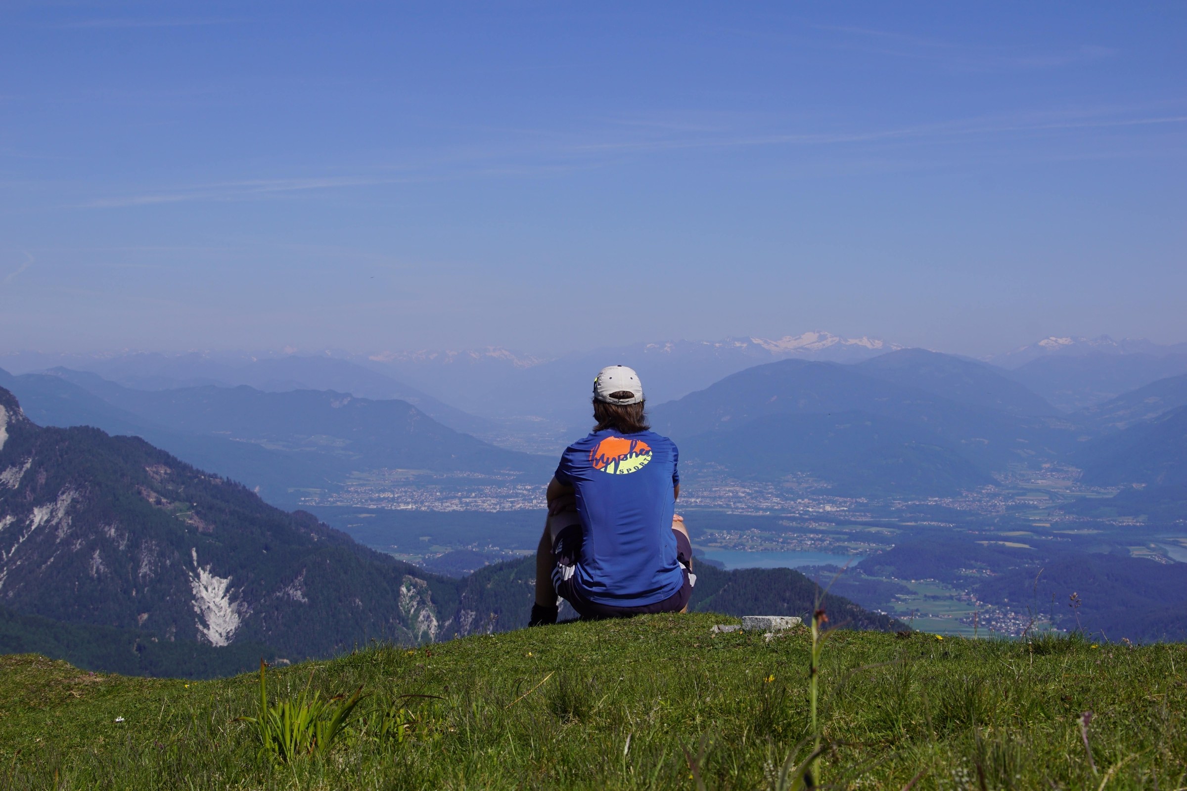 Meteorologe & Bergwanderführer Gerhard Hohenwarter zeigt Euch die schönsten Wanderungen in Kärnten sowie im angrenzenden Slowenien und Italien. * 