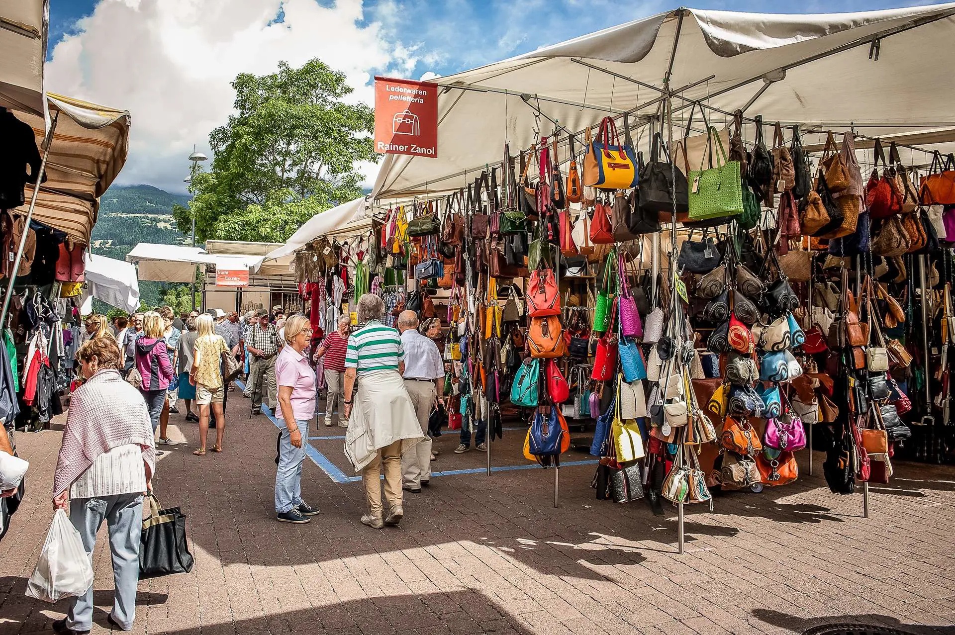Wochenmarkt in Brixen