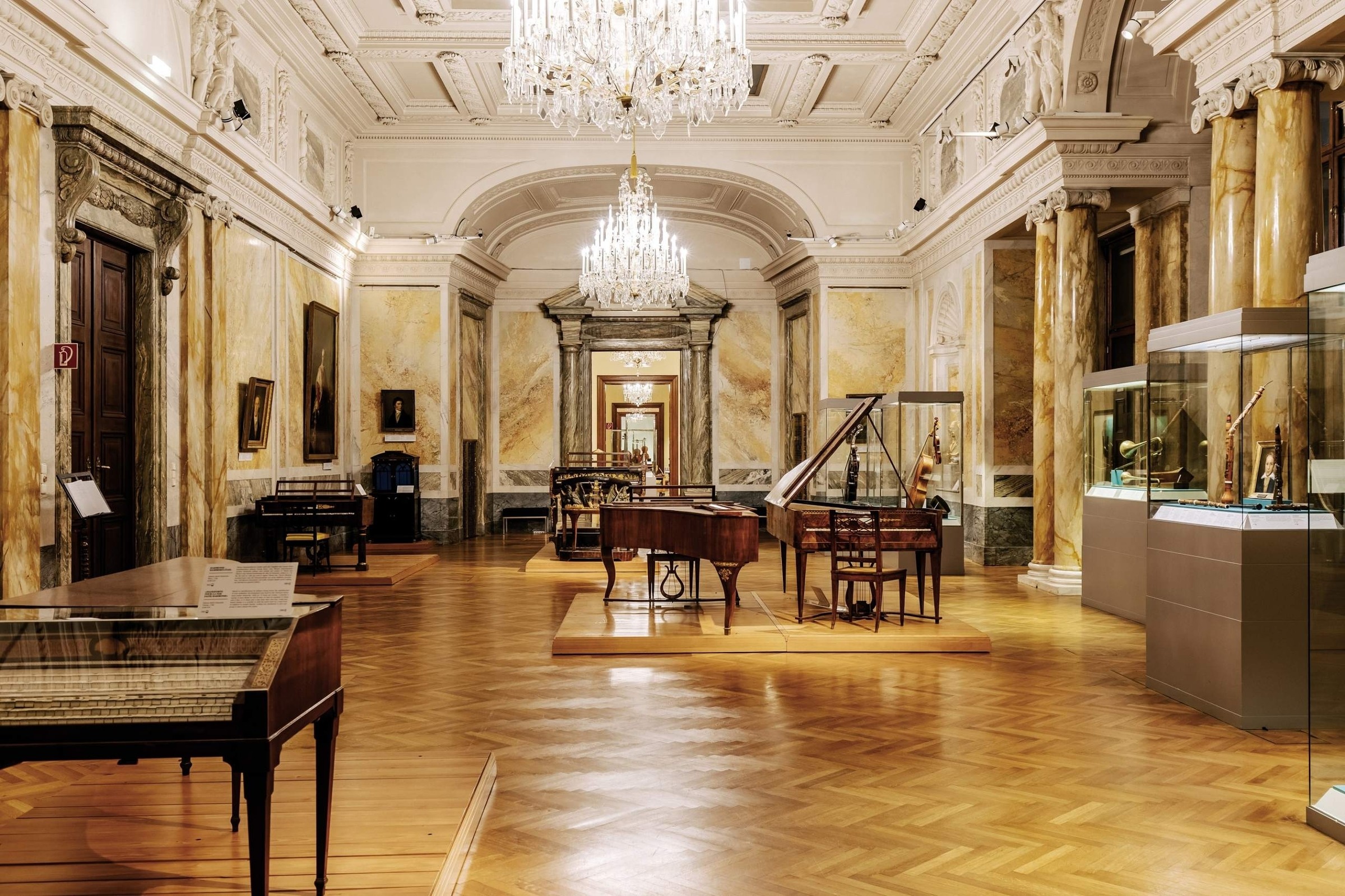 Sammlung alter Musikinstrumente