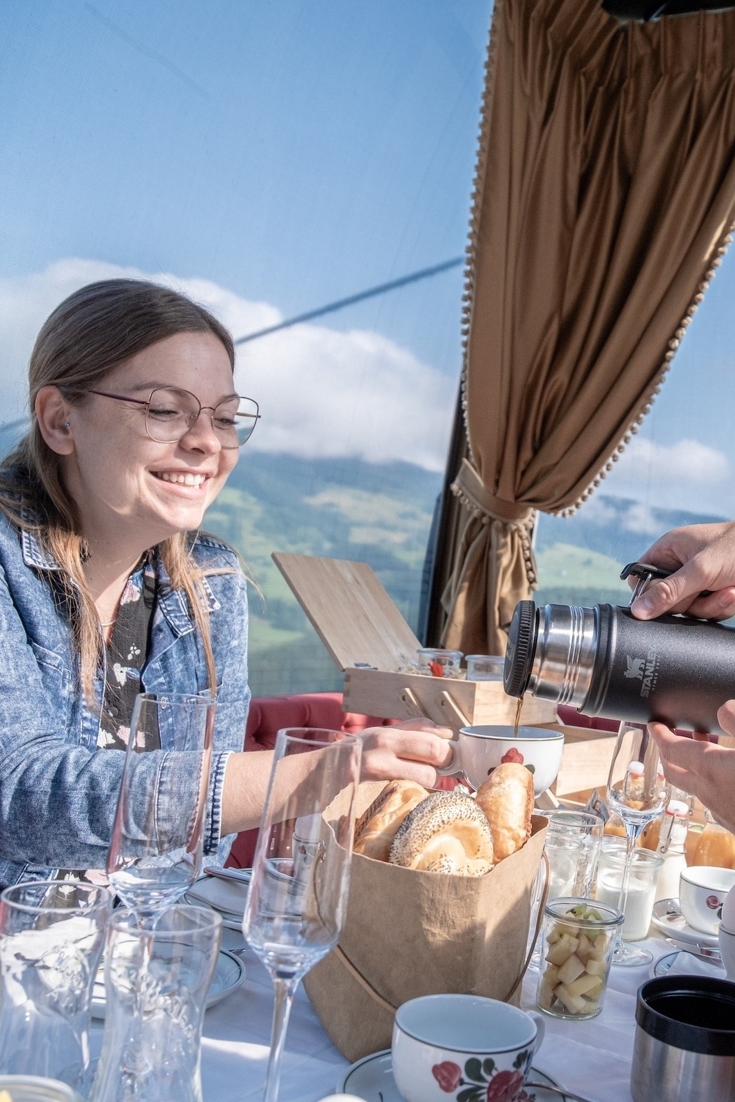 Breakfast on the fly in Wagrain -
Gondola breakfast with panorama