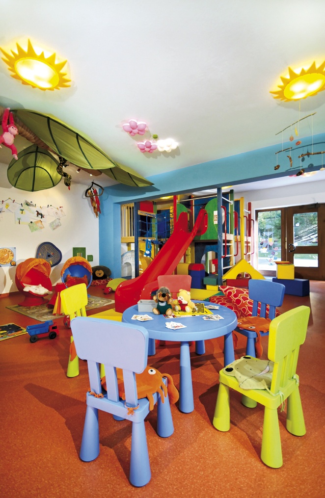 Topi Kids Club