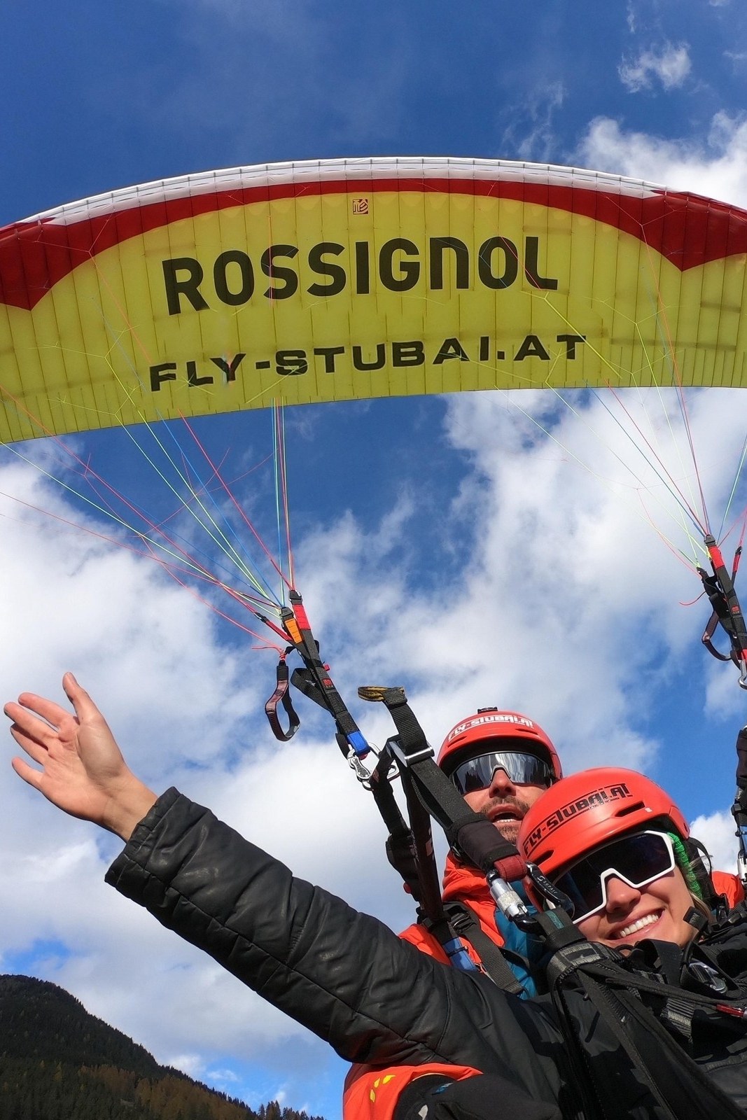 Paragliding - discover the Stubai from above