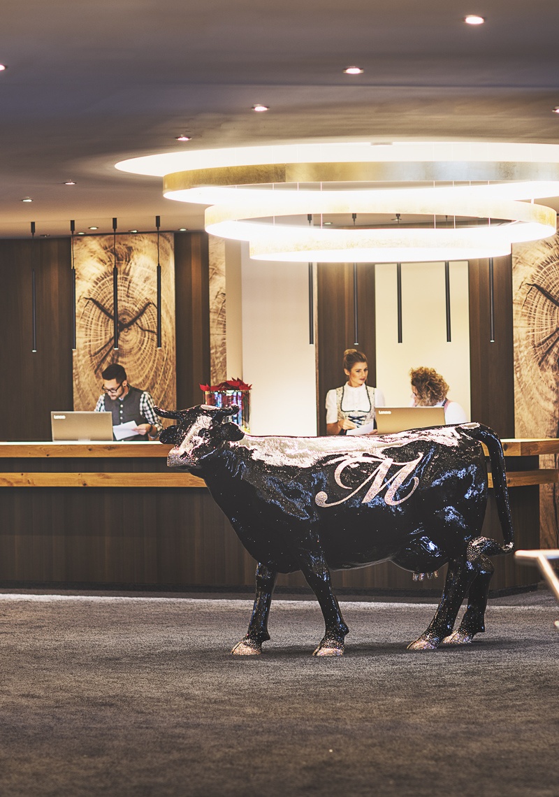 Reception & Service