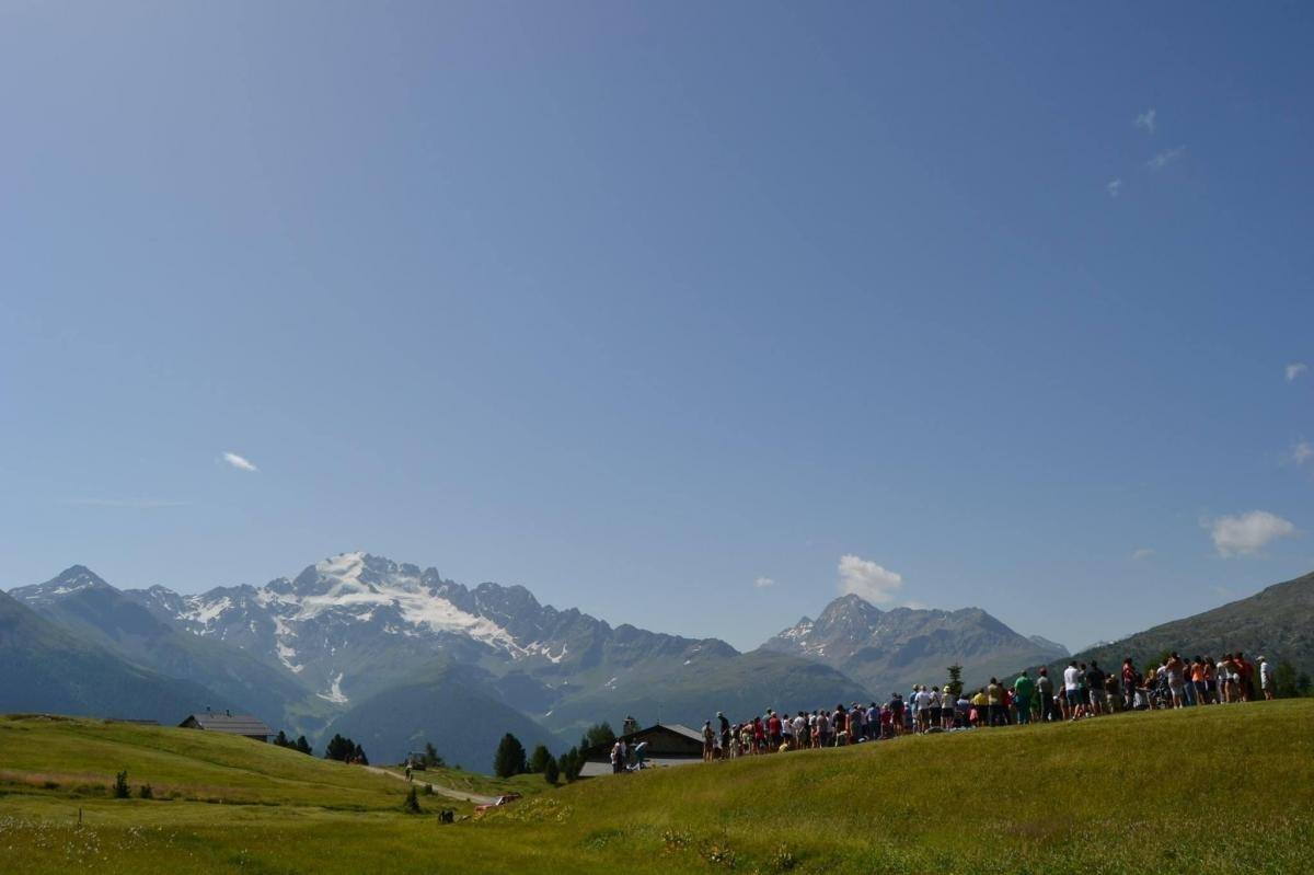 Alpine gathering in Val Vezzola