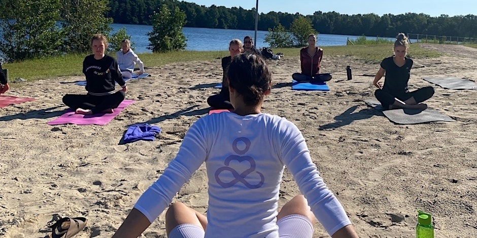 Beach Yoga-Brunch