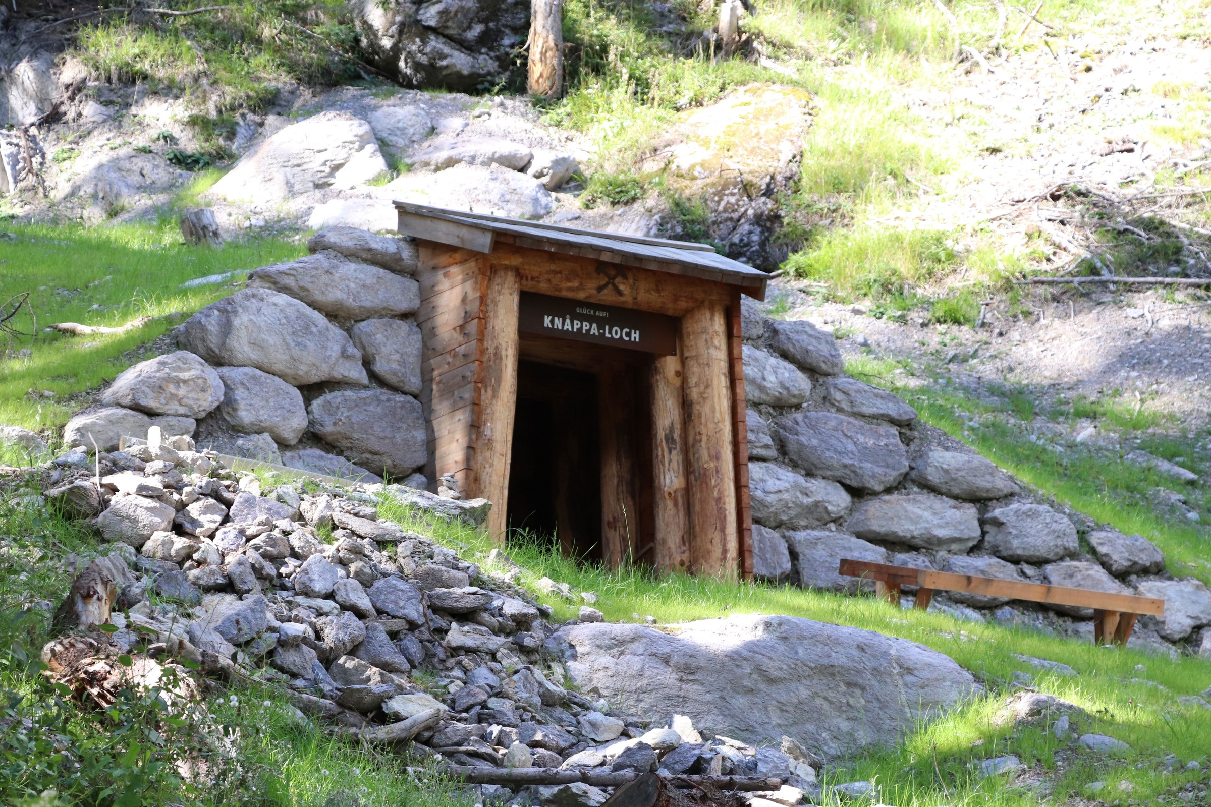 Mining Gand