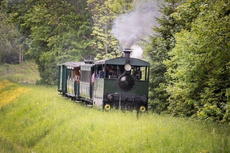 Nostalgic ride on the museum tramway - from Mariazell to Lake Erlaufsee