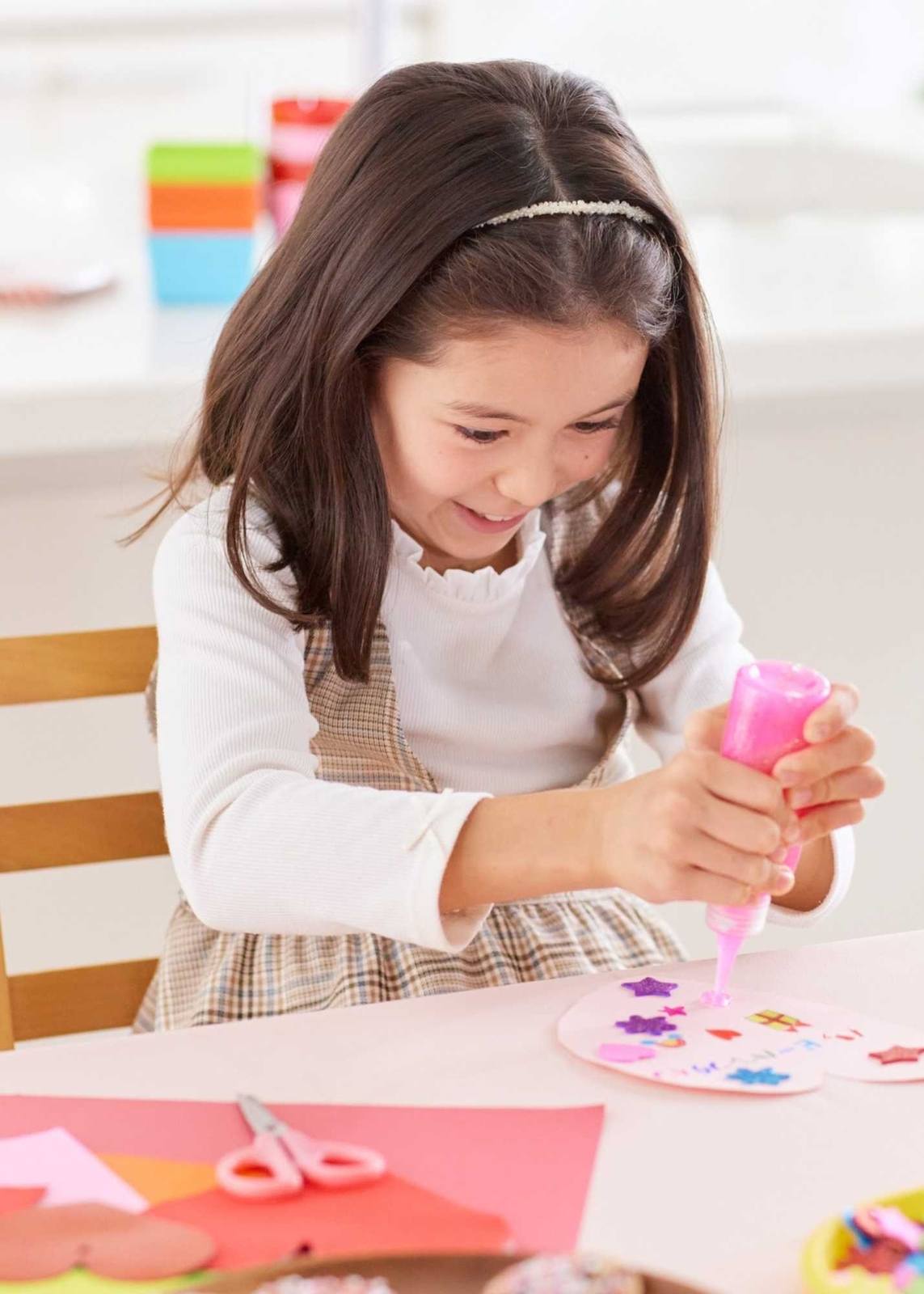 Childcare - We do handicrafts for Mother's Day