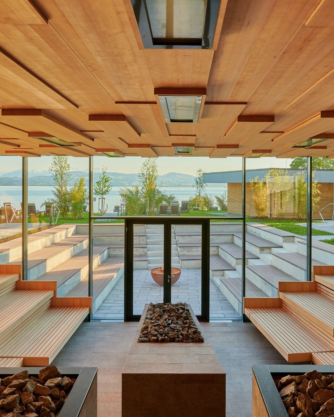 Auszeit mit Aussicht: Therme, Sauna & Action