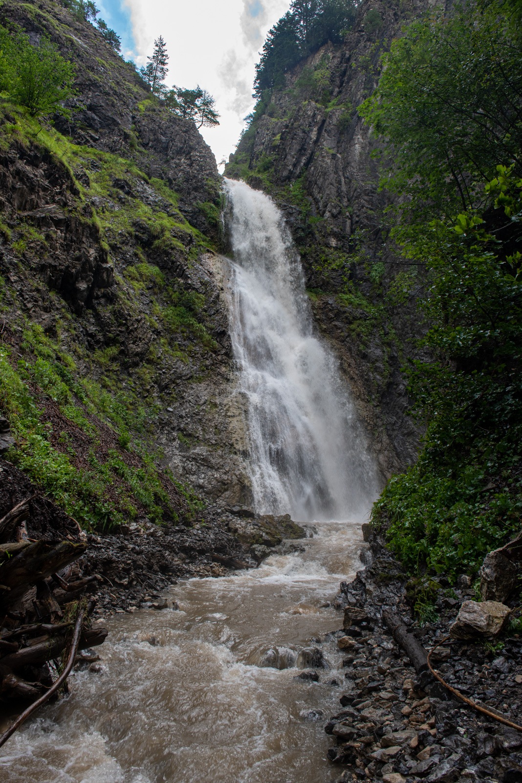 Lessern waterfall tour