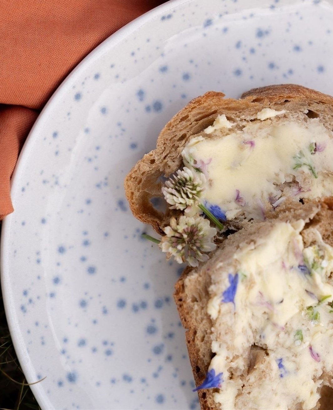 Bake naturally - discover sourdough