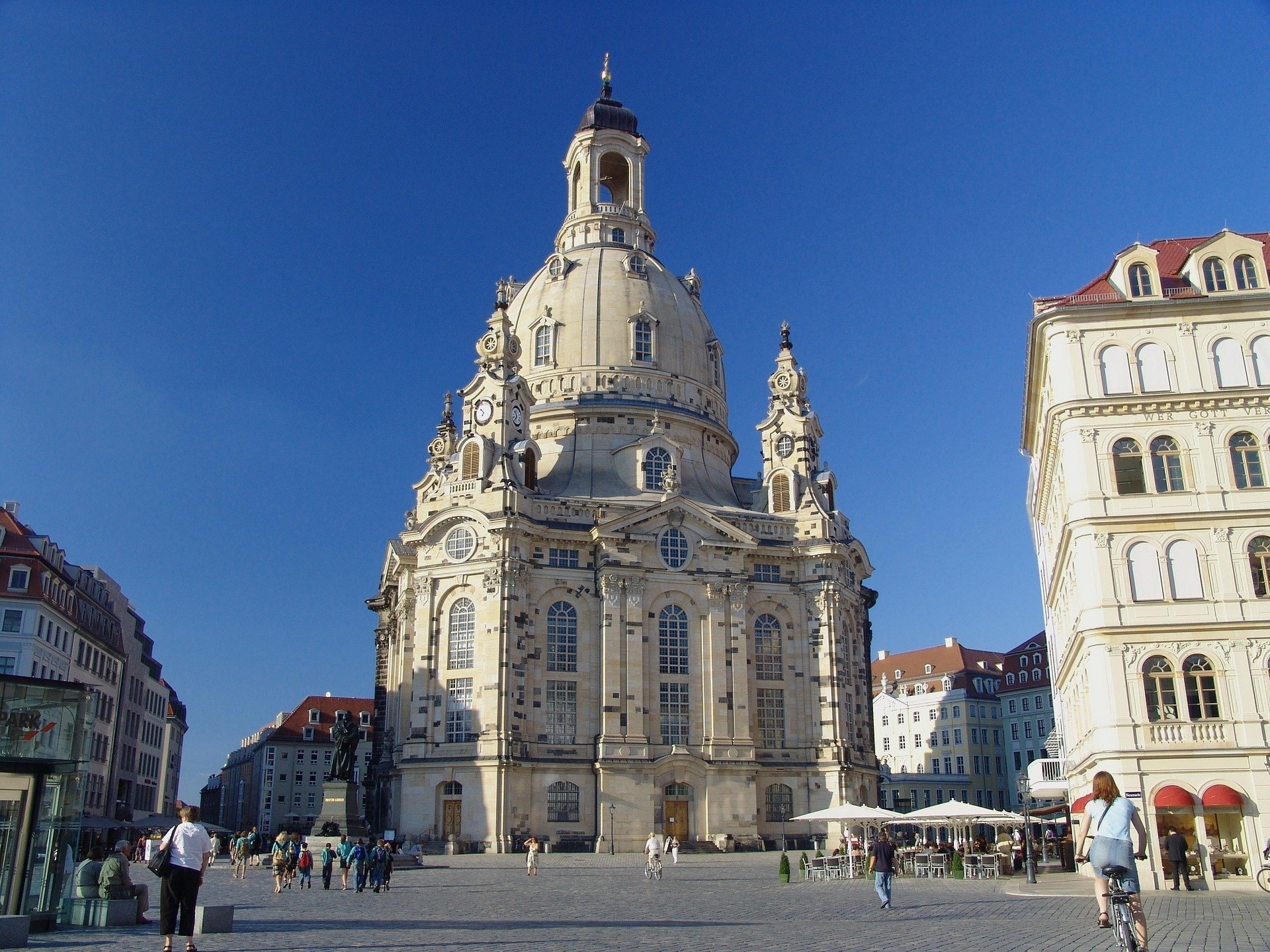 Shopping experience in Dresden: discover the variety