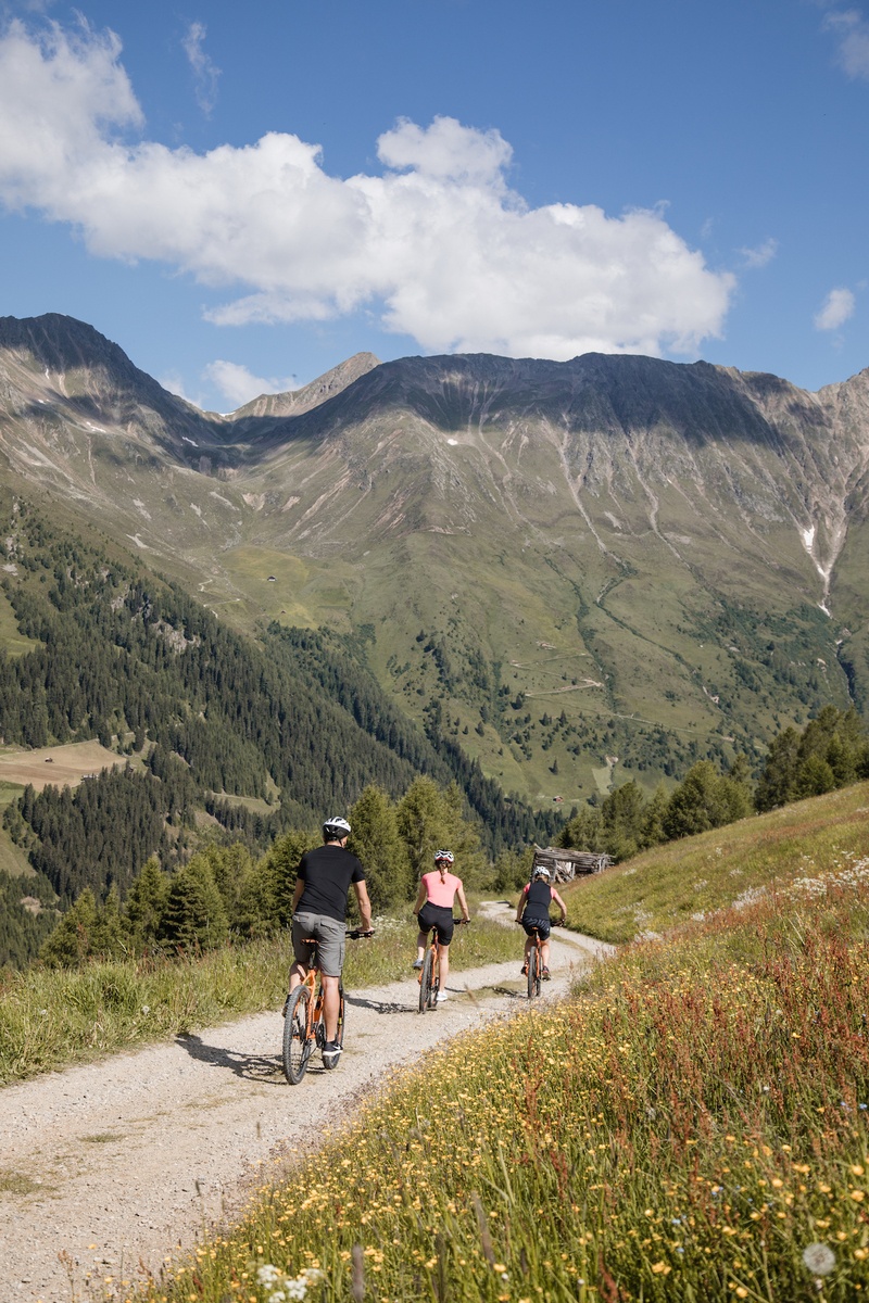 E-Bike Tour zum Pragser Wildsee (ab 12 Jahren)