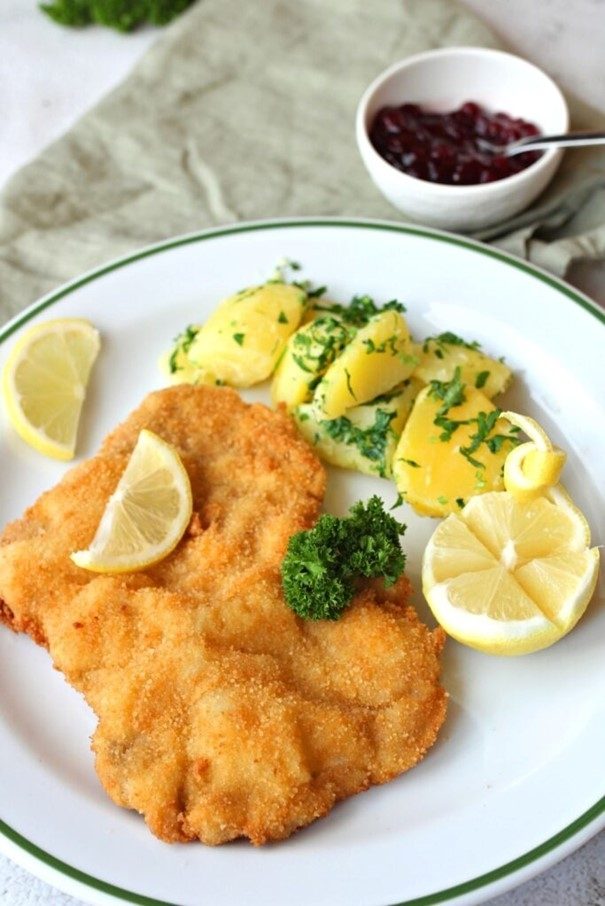 Schnitzel im Bistro Lillet