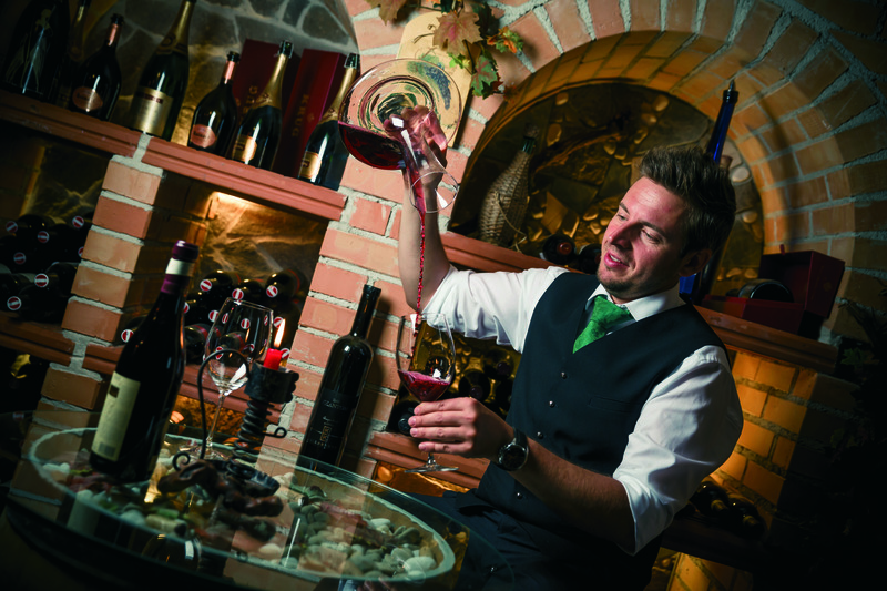 Tasting of our "Zillergrund Edition" with host and qualified sommelier Christian Pfister