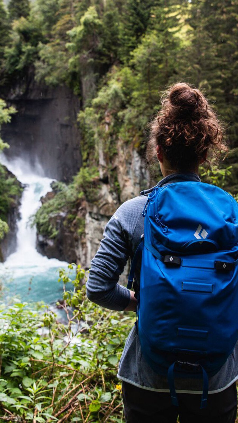 WELL EQUIPPED - free rental of rucksack & hiking poles