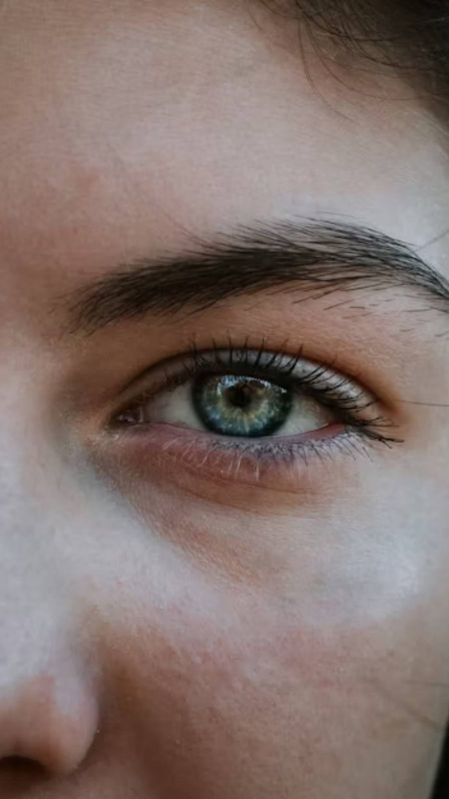 Wimpern & Brauen Färben