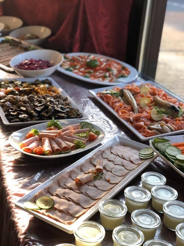 Sonntag Langschläferfrühstück