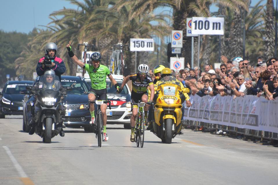 Gran Fondo Porto Sant'Elpidio arrivo di Zanetti-Barchi