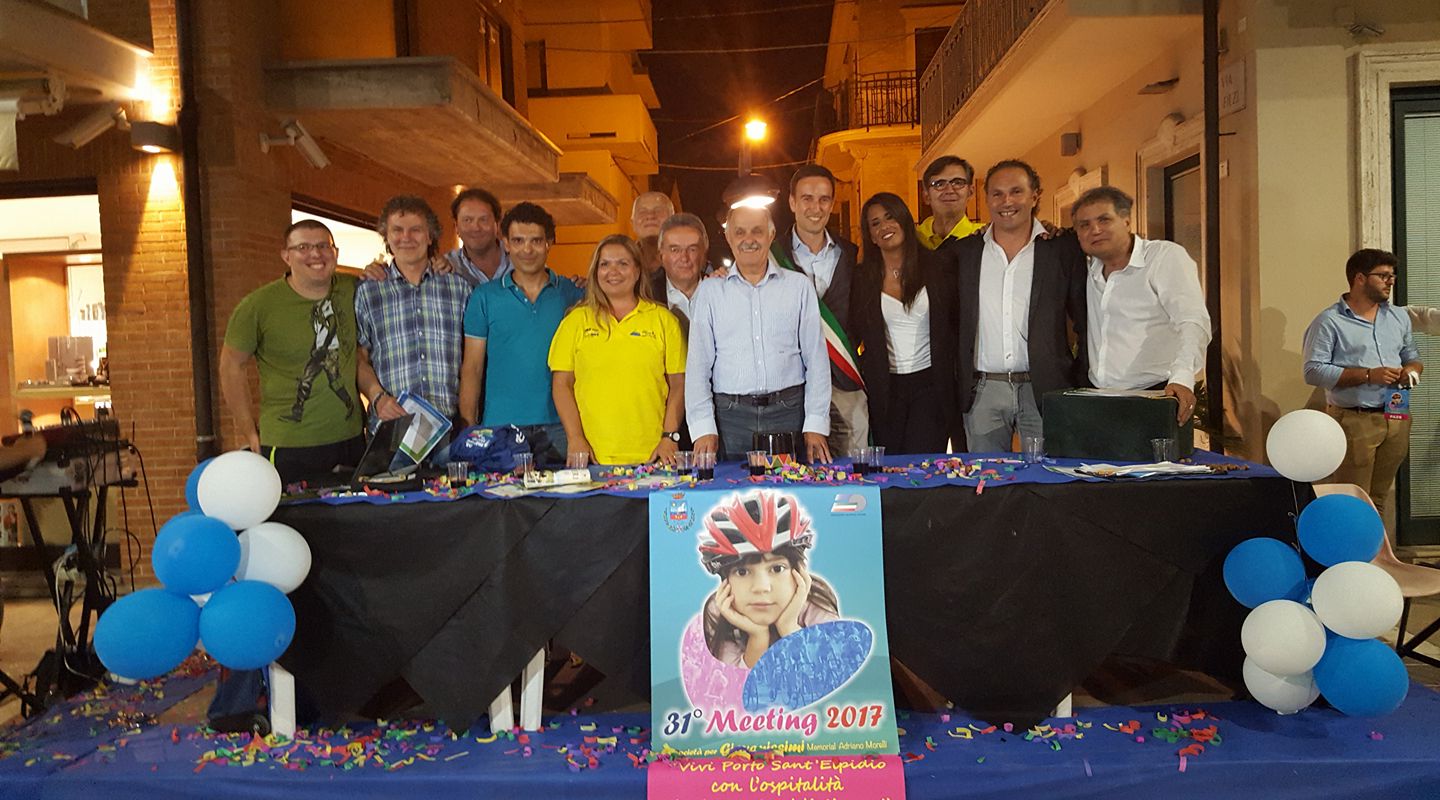 Giuria del premio Franco Ballerini, con il sincado Franchellucci, assessore dello sport Sebastiani, Simona Rolandi e molti altri Meeting Nazionale Giovanissimi a Porto Sant'Elpidio