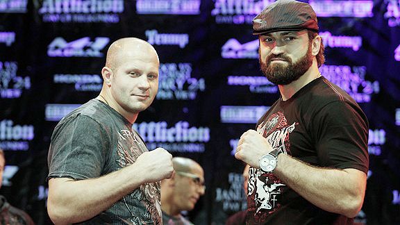 Foto del Giorno: Jon Jones & Arlovski 1