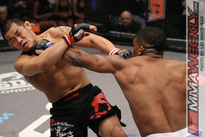 BAMMA 5: Paul Daley vs. Yuya Shirai - video 13