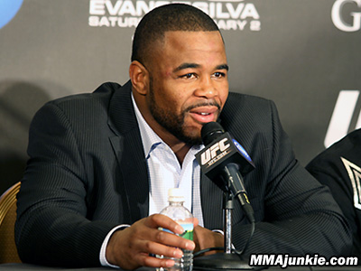 Jon Jones infortunato - salta incontro vs. Rashad Evans 3