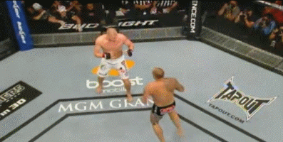 il superman punch di Travis Browne 7