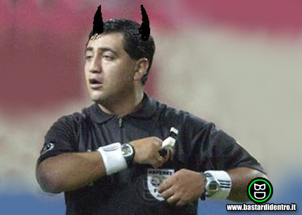 Altro Arbitro di MMA PESSIMO 12