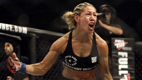 Cris Cyborg da le sue ragioni 3