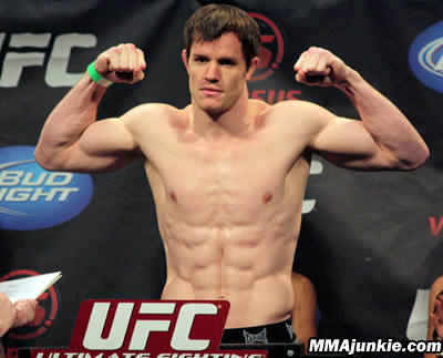 UFC on Versus 5: Hardy vs. Lytle - 8 incontri su Facebook ! 19