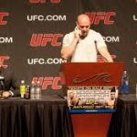 Nick Diaz in ritardo alla conferenza stampa 10