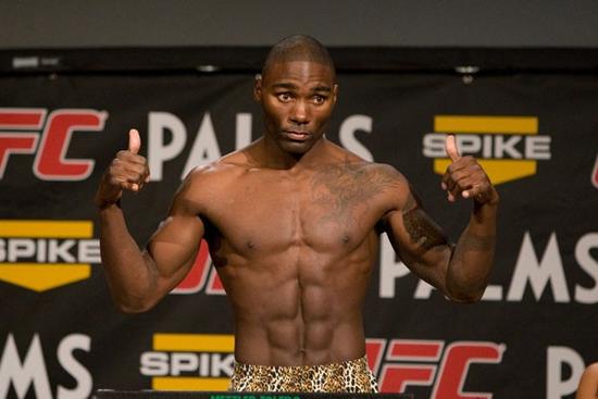 Anthony Johnson vs Vitor Belfort al RIO ! 1