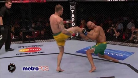 Ben Alloway-frontkick