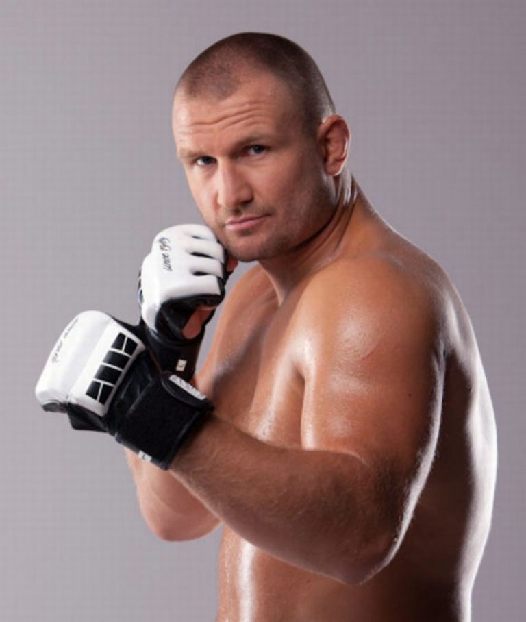 "Polish Pitbull" azzanna il contratto con UFC 4