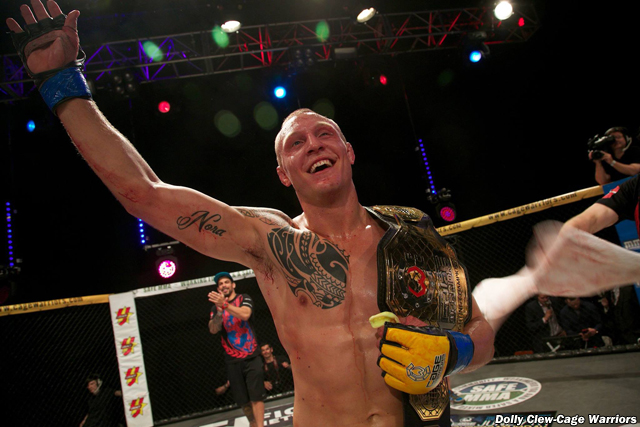 CWFC 75: Jack Hermansson difende il Titolo vincendo contro Alan Carlos 4